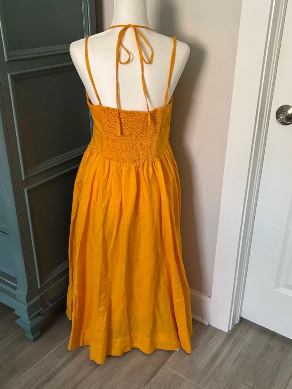 Banana Republic Marigold Midi Dress - Picture 5 of 13